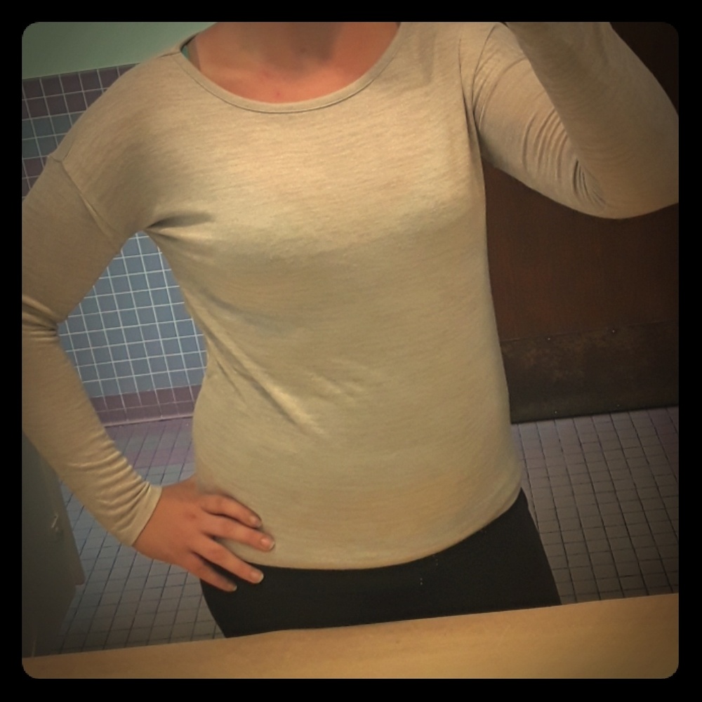 💝GAP Long Sleeve Semi-Fitted Tee sz SMALL💝
